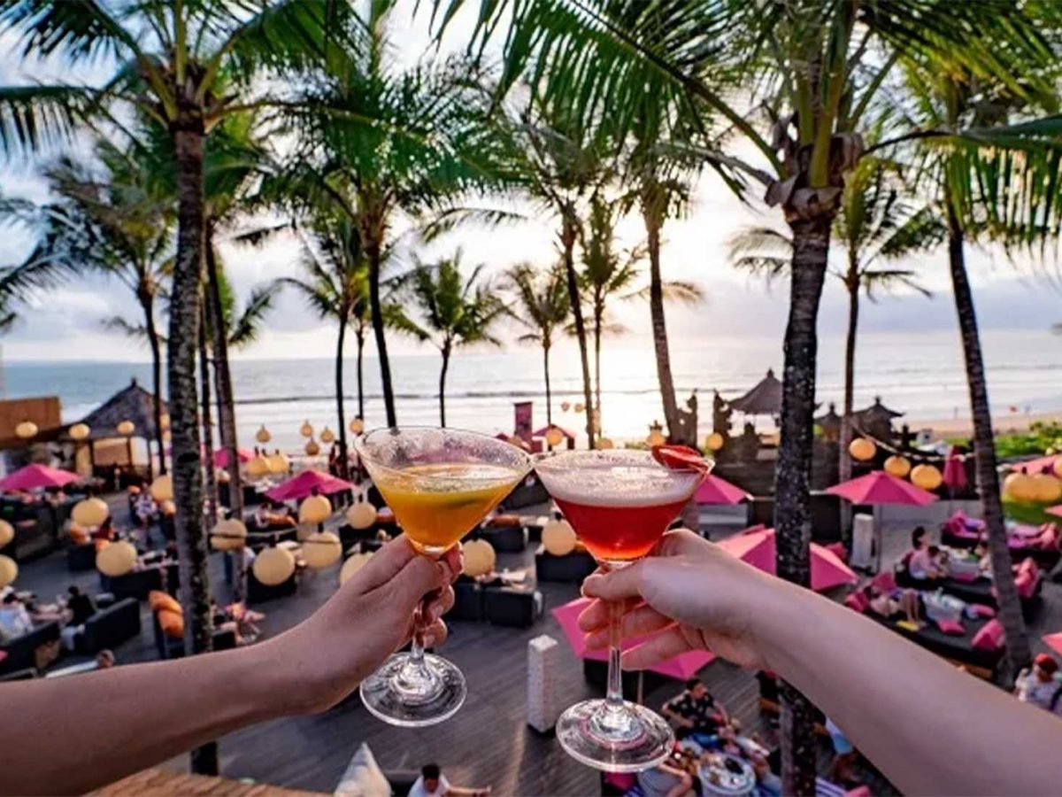 Get to know Beach Clubs in Canggu